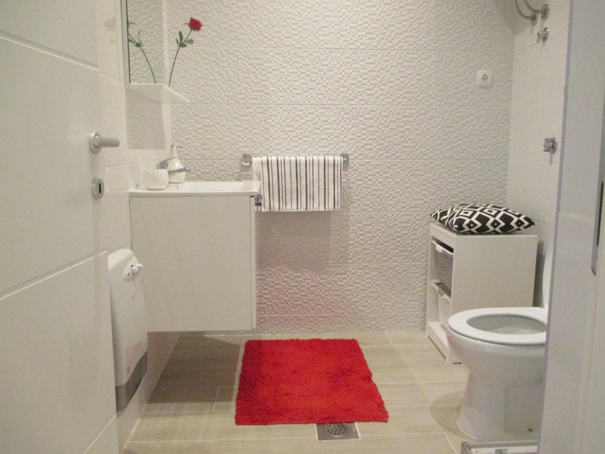 Candy Ap.-near Center,bus,beach+free Parking Place Zadar